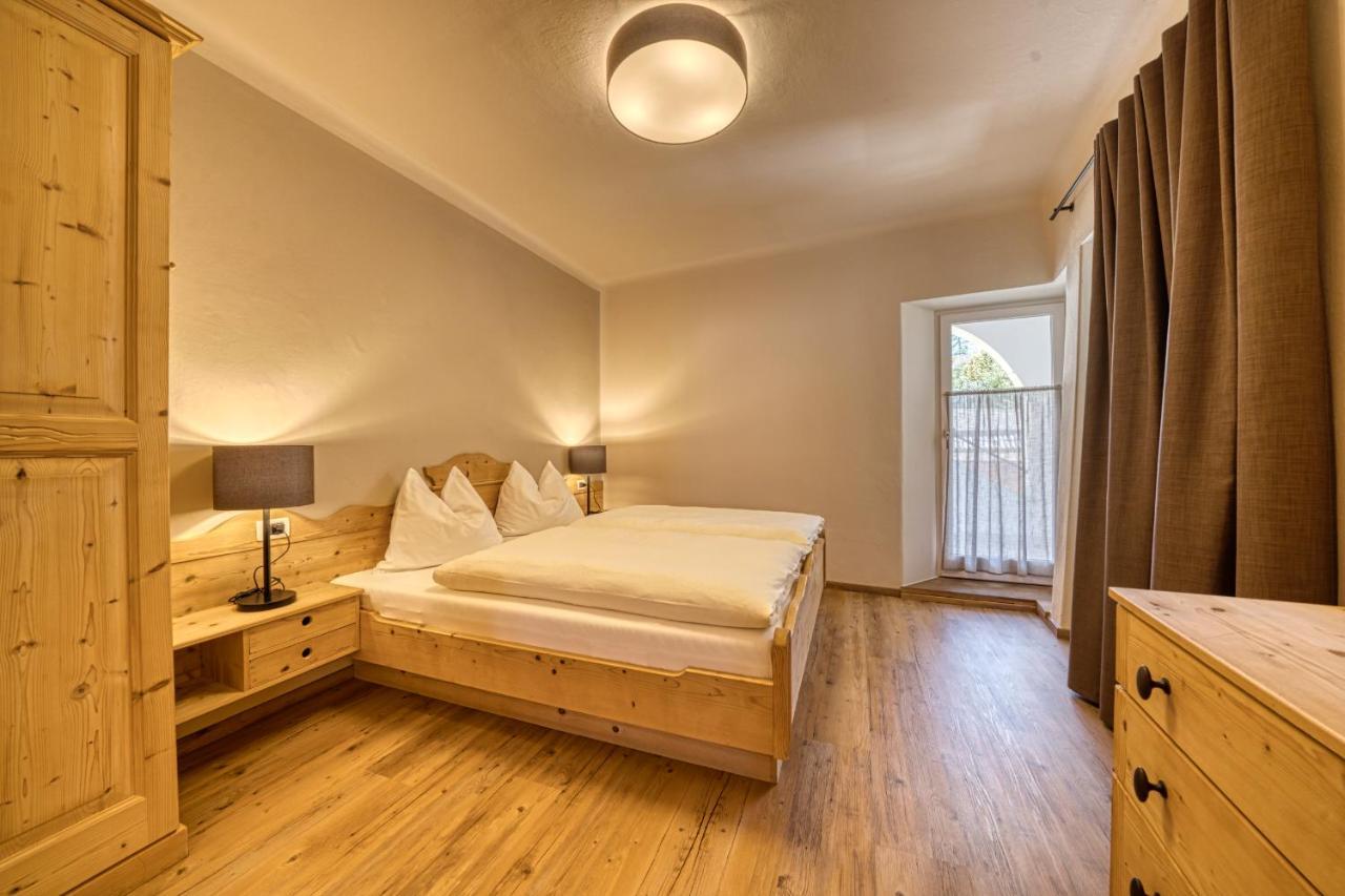Kreuzwegerhof Nals Apartment Luaran gambar